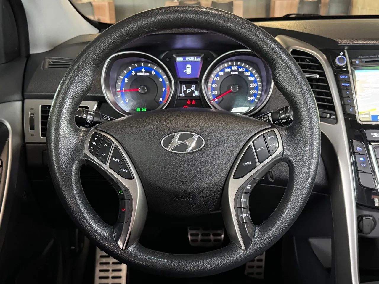 HYUNDAI I30 1.8 AUT/2016  - Foto 2