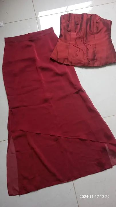 Vestido de festa (Saia e colete )