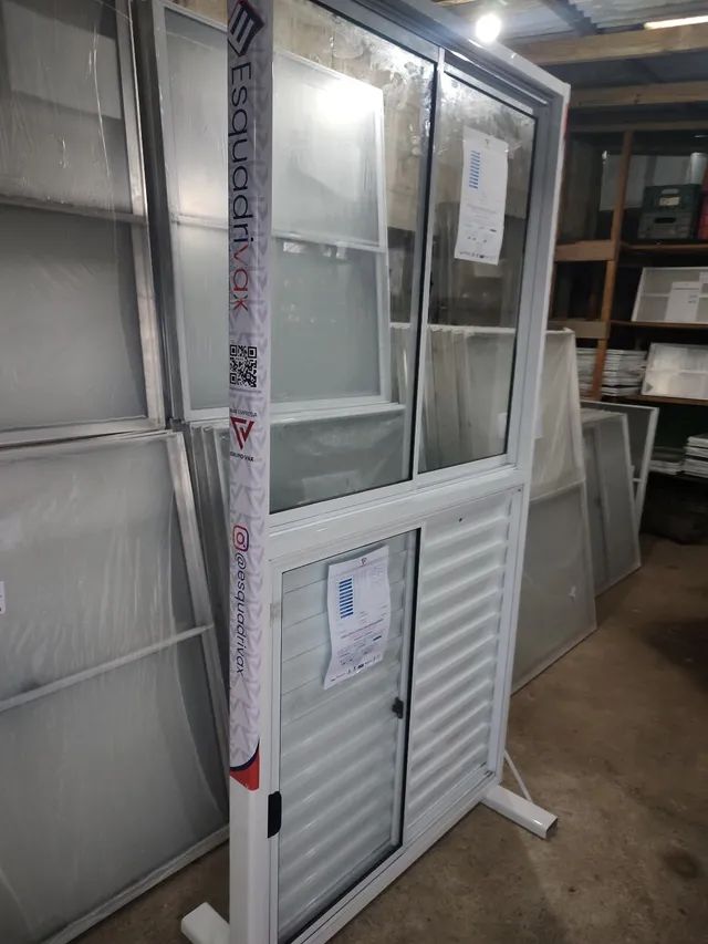 No dinheiro 10% de desconto Vendo janelas 100/120 alumínio natural valor R$289 reais  - Foto 5