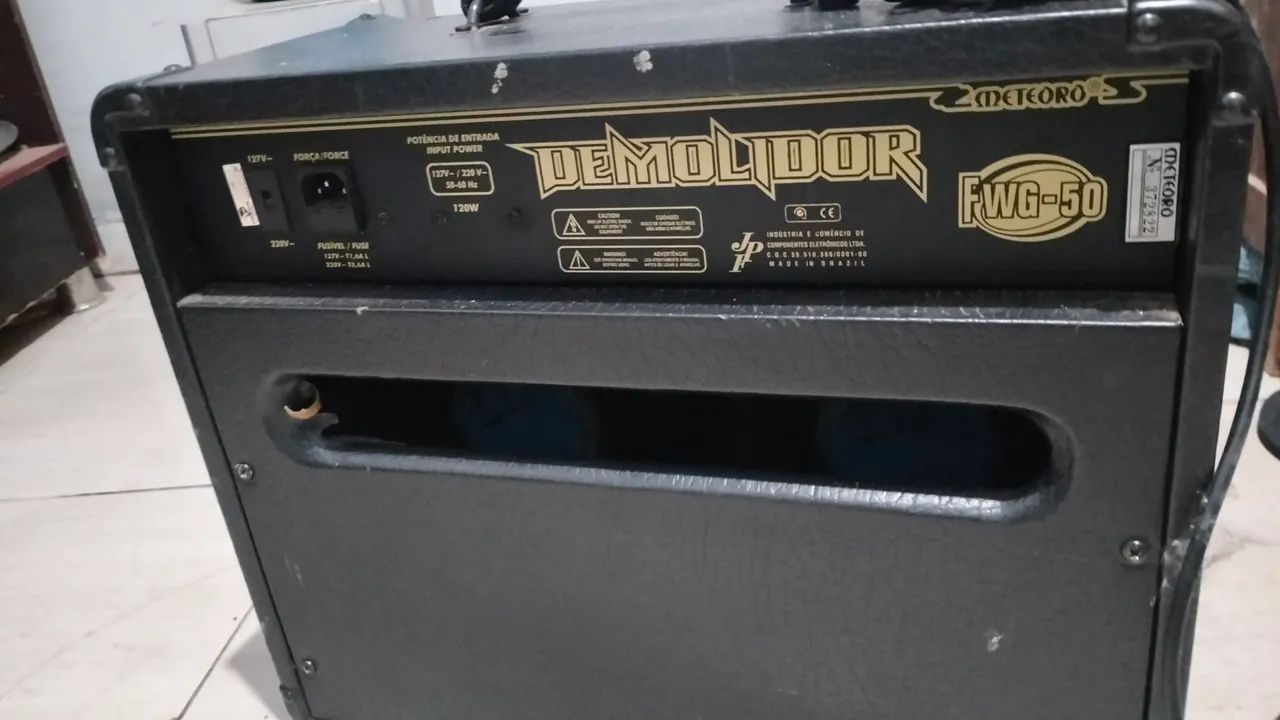 Amplificador meteoro fwg50 e foot switch - Foto 3