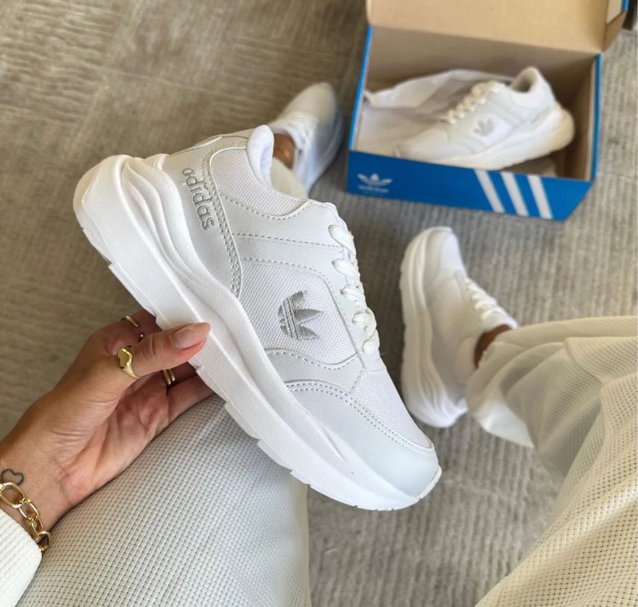 Tênis Adidas femmy fit - Foto 3