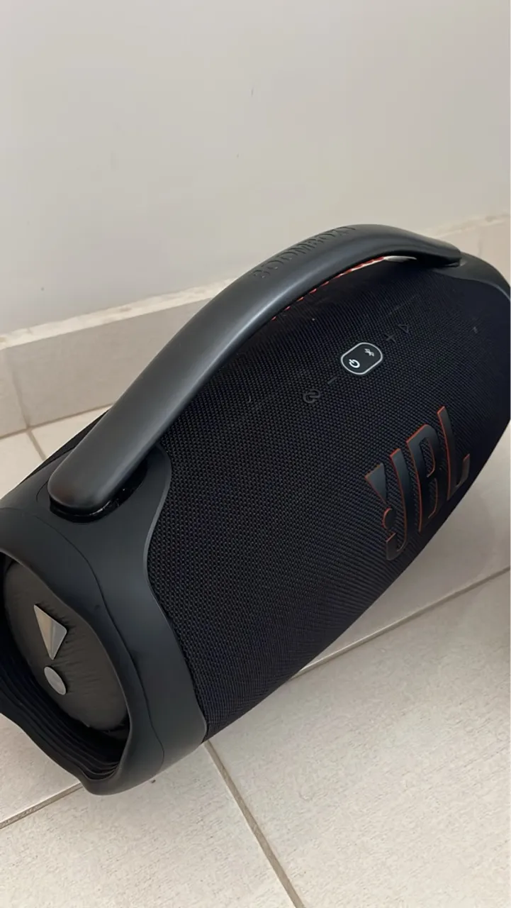 JBL Boombox 3 - Som potente e portátil