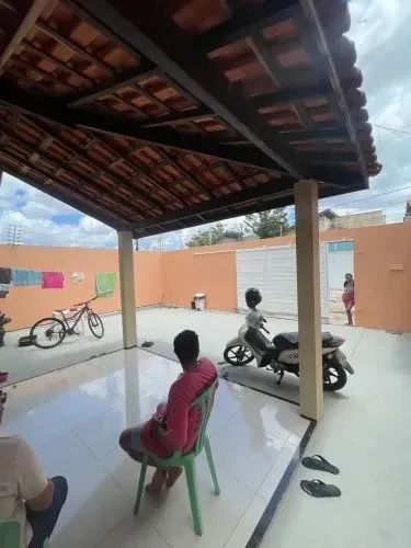 CASA A VENDA NO IGAPO/ AK9