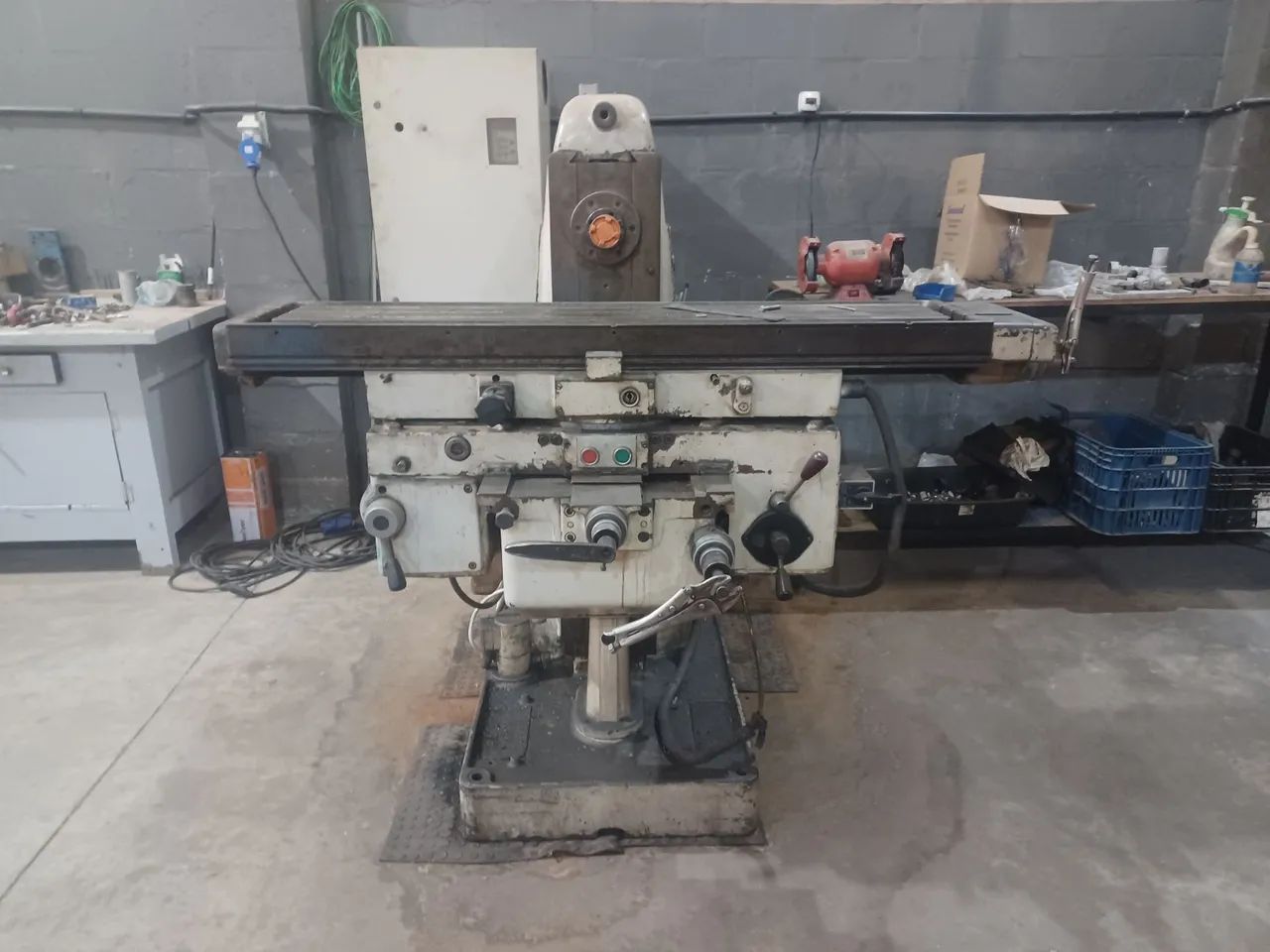 Fresadora Usada em boas condições - Foto 4