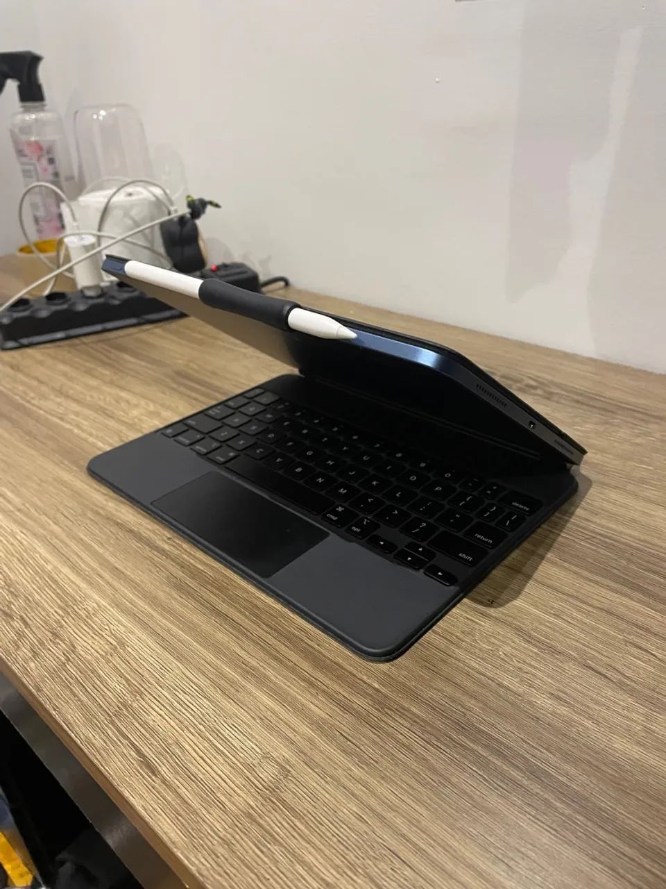 Teclado Magic Keyboard Apple 11?(original com caixa) - Foto 2