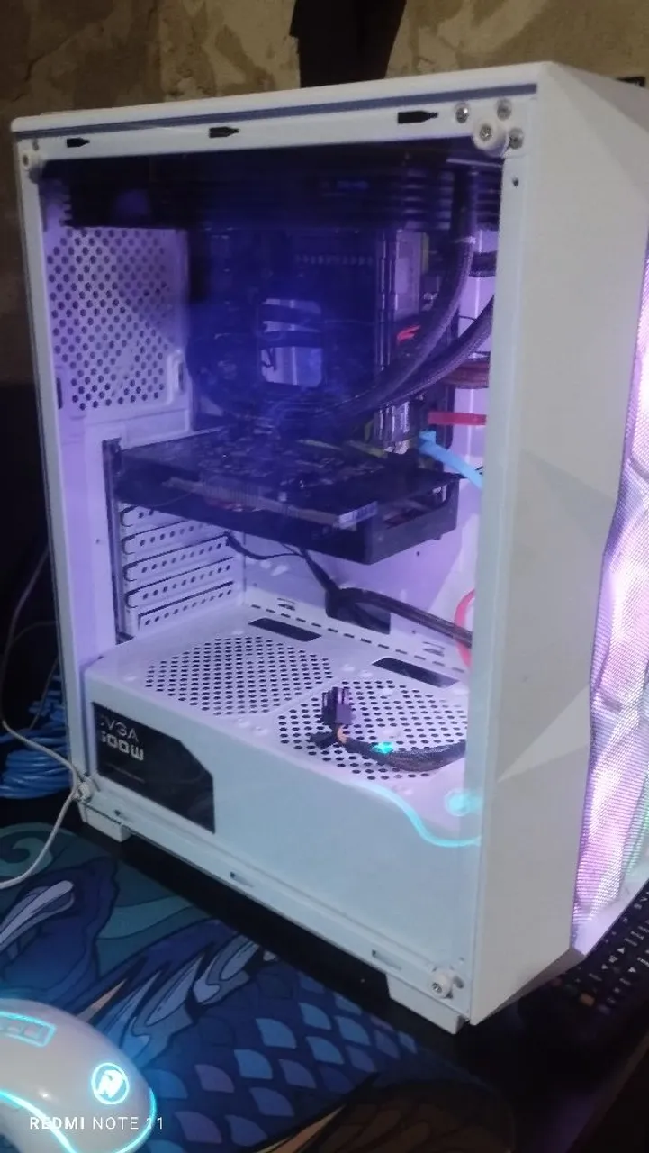 PC Gamer com LED e ótimo desempenho