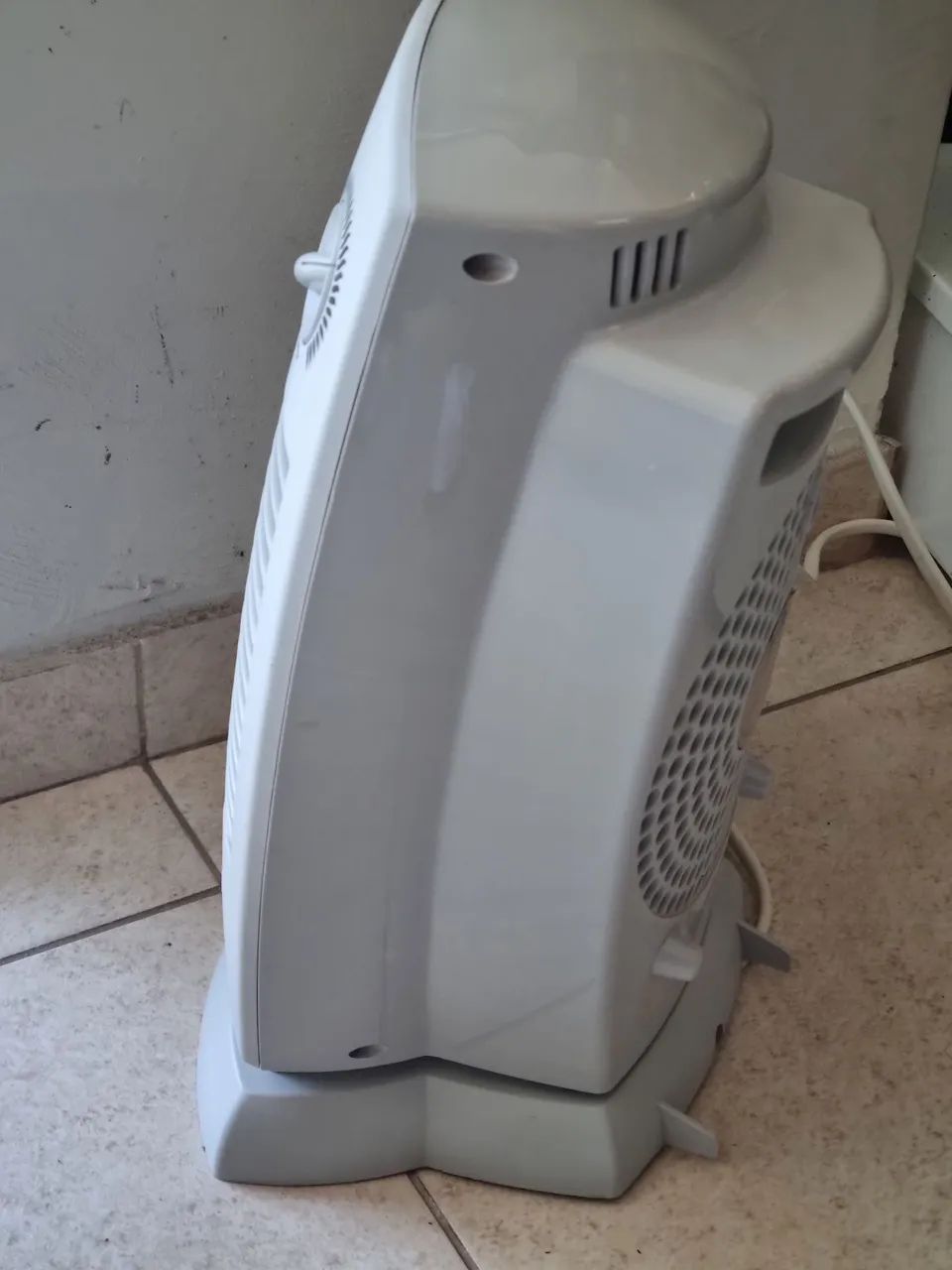 Aquecedor Elétrico Nilko 220v Ótimo Estado  - Foto 5