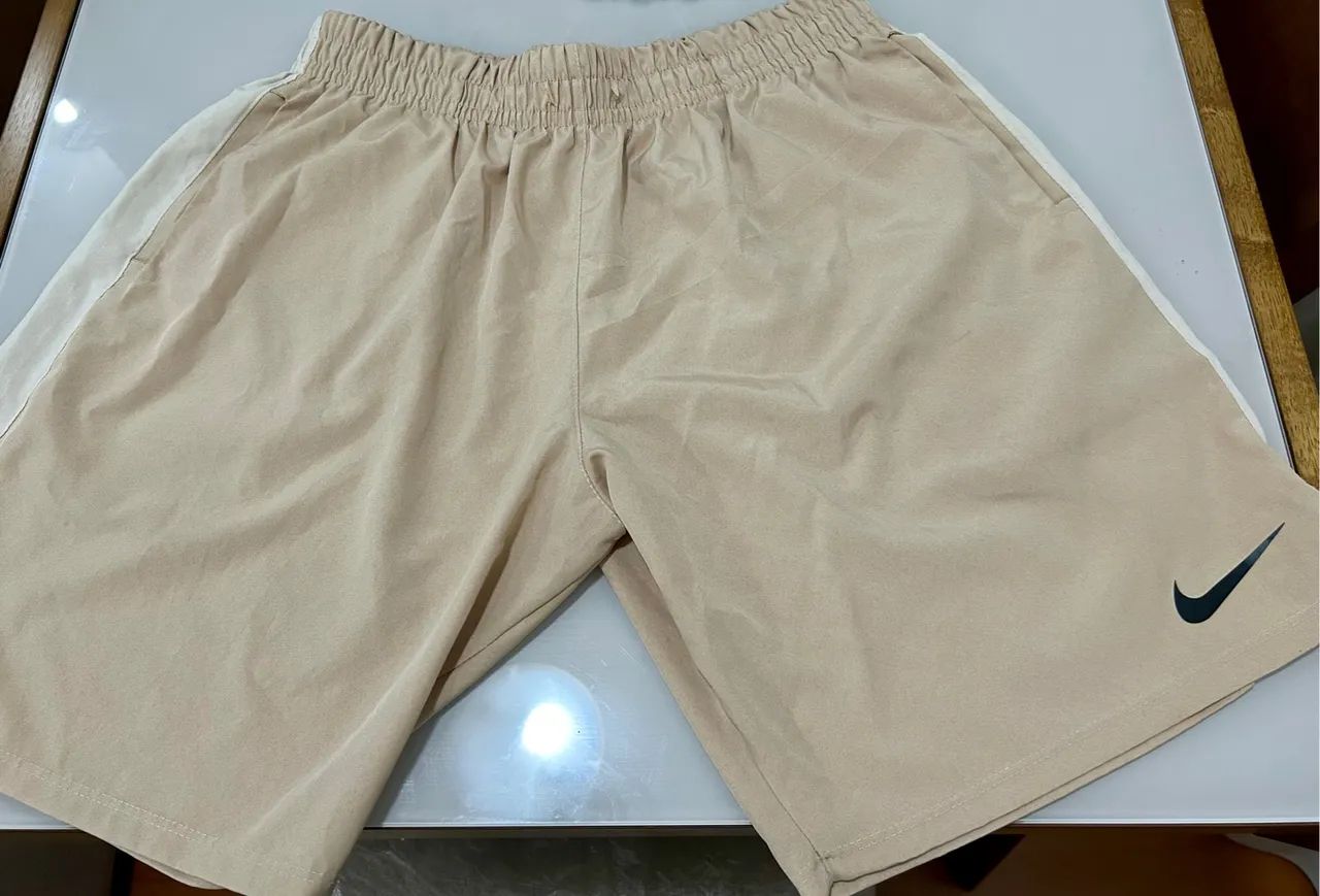 Shorts Nike Bege