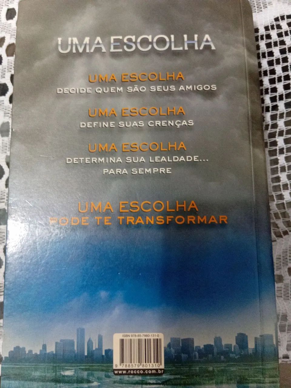 Livro Divergente - Veronica Roth - Foto 2