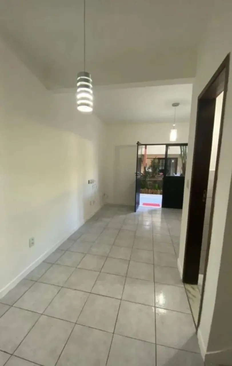 Casa para Venda em Lauro de Freitas, Buraquinho, 2 dormitórios, 2 suítes, 3 banheiros, 1 v