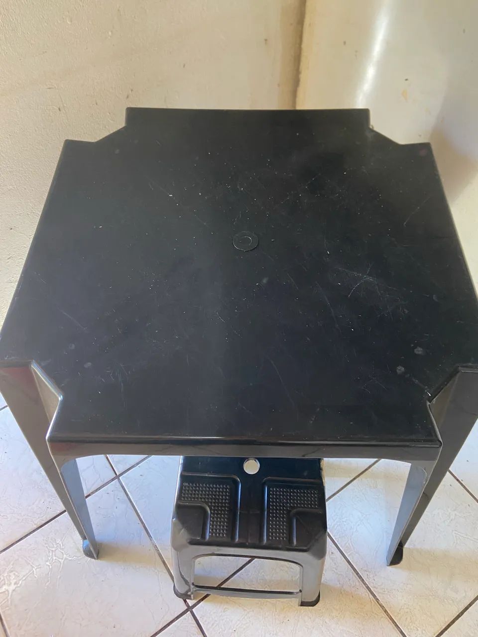 Mesa de plástico64166927455105121