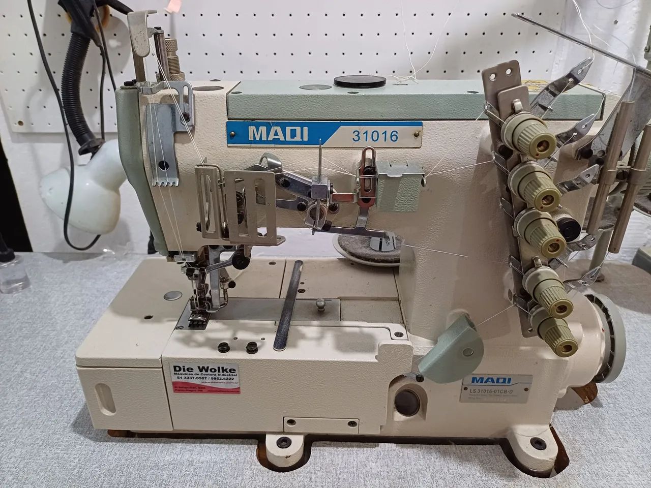 Galoneira e  Overlock 