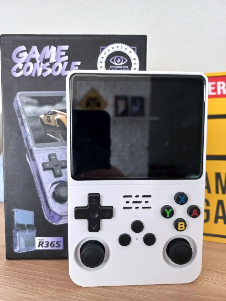 Console de jogos portátil R36S - Retro e moderno!