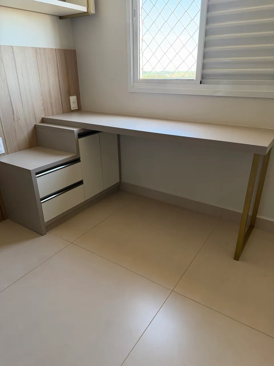 Desk with drawer and cabinet64520809407747120