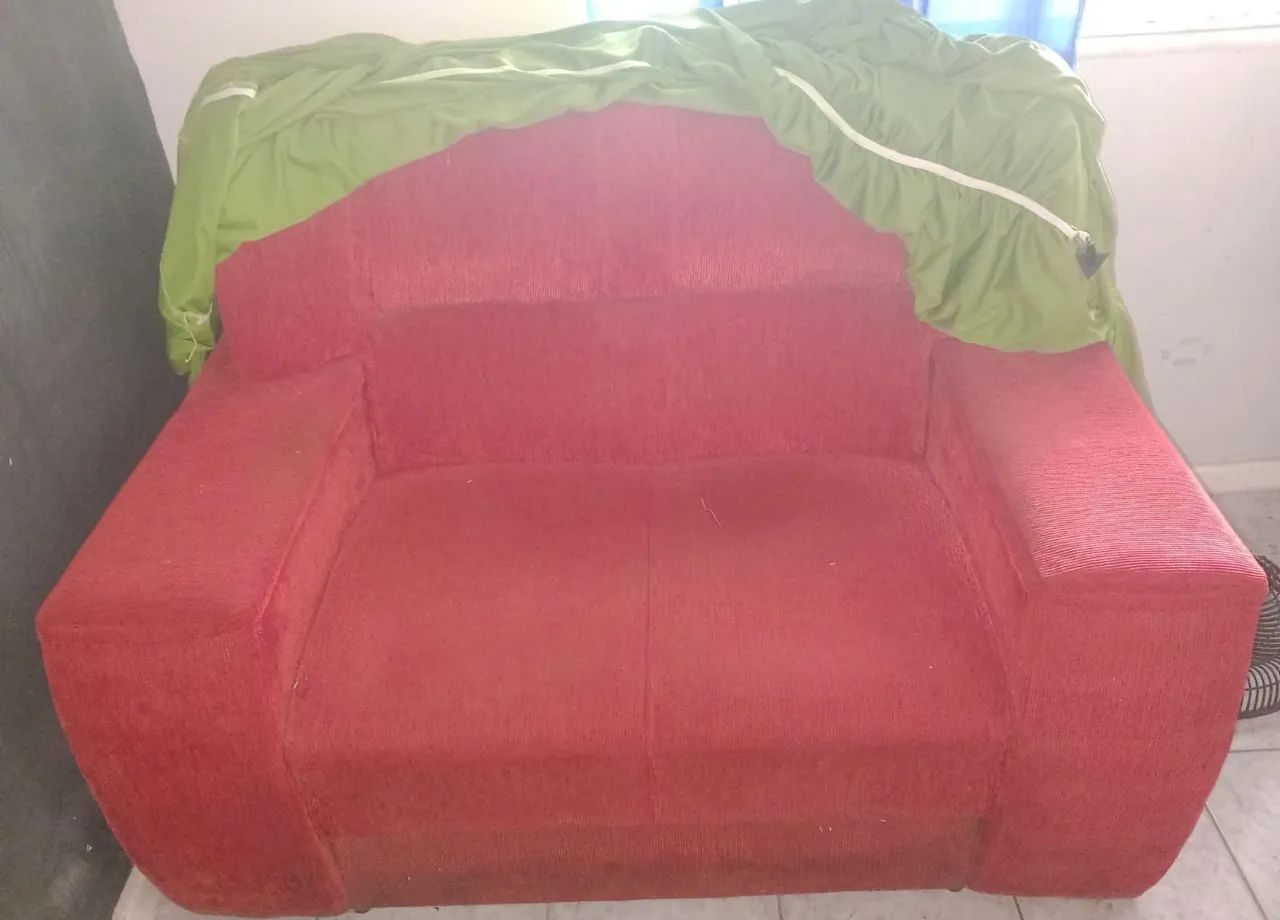 SOFÁ 02 LUGARES EM PERFEITO ESTADO