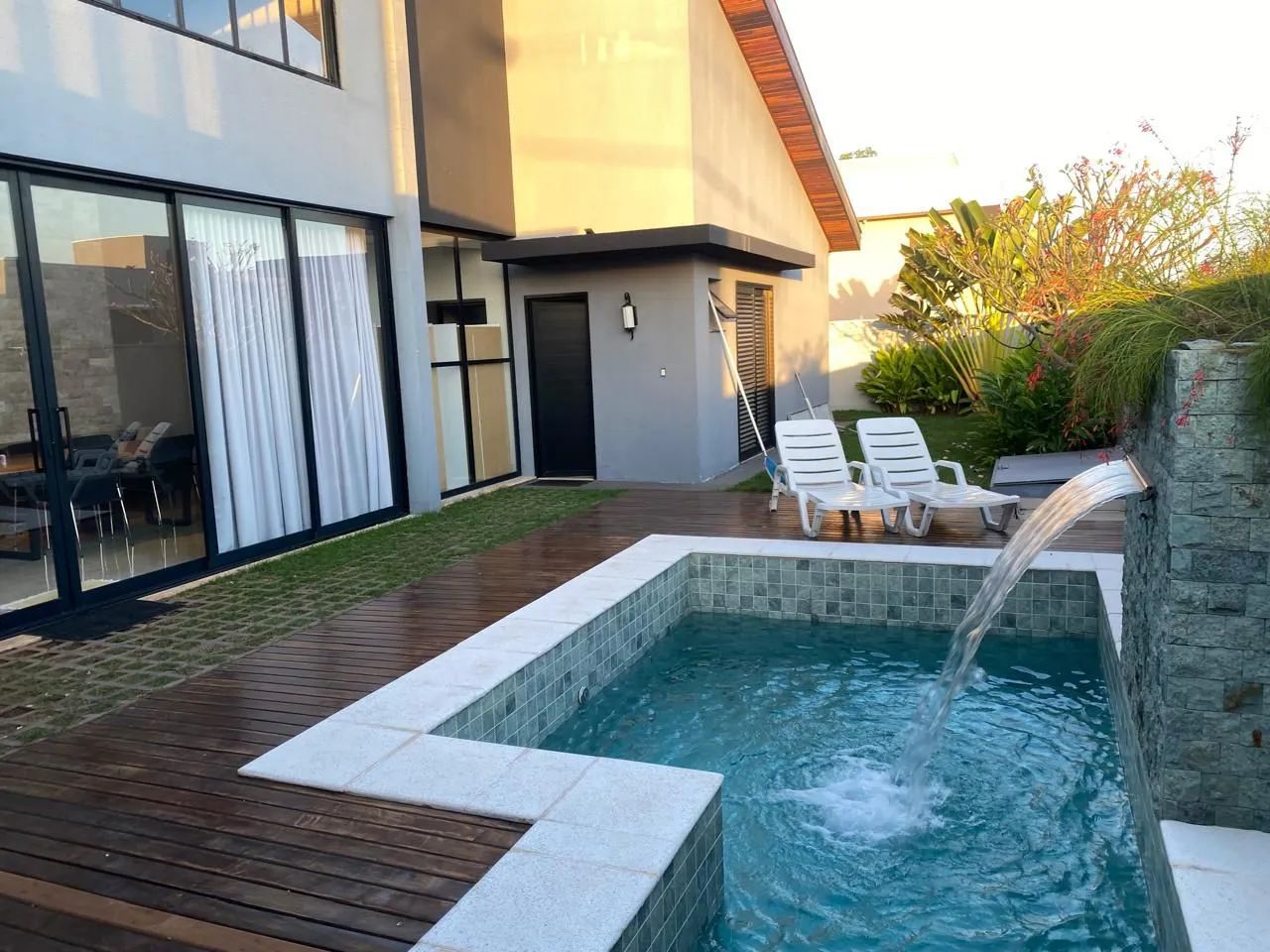 Casa condominio florais do valle oportunidade única