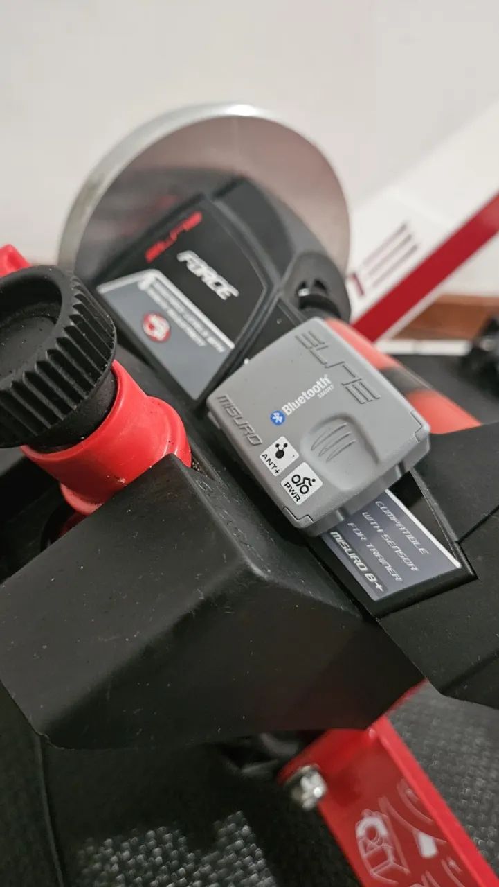 Rolo de treino Elite Novo Force + Misuro B+ (medidor de potencia)