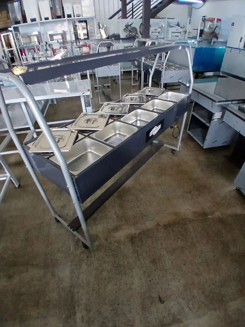 Buffet Térmico Para Restaurante 10 Cubas quentes Spolu  - Foto 3