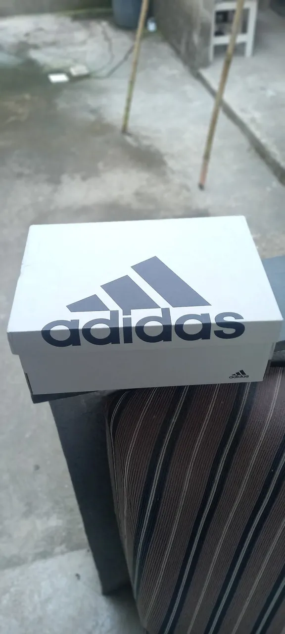 Tênis Adidas Novo na Caixa