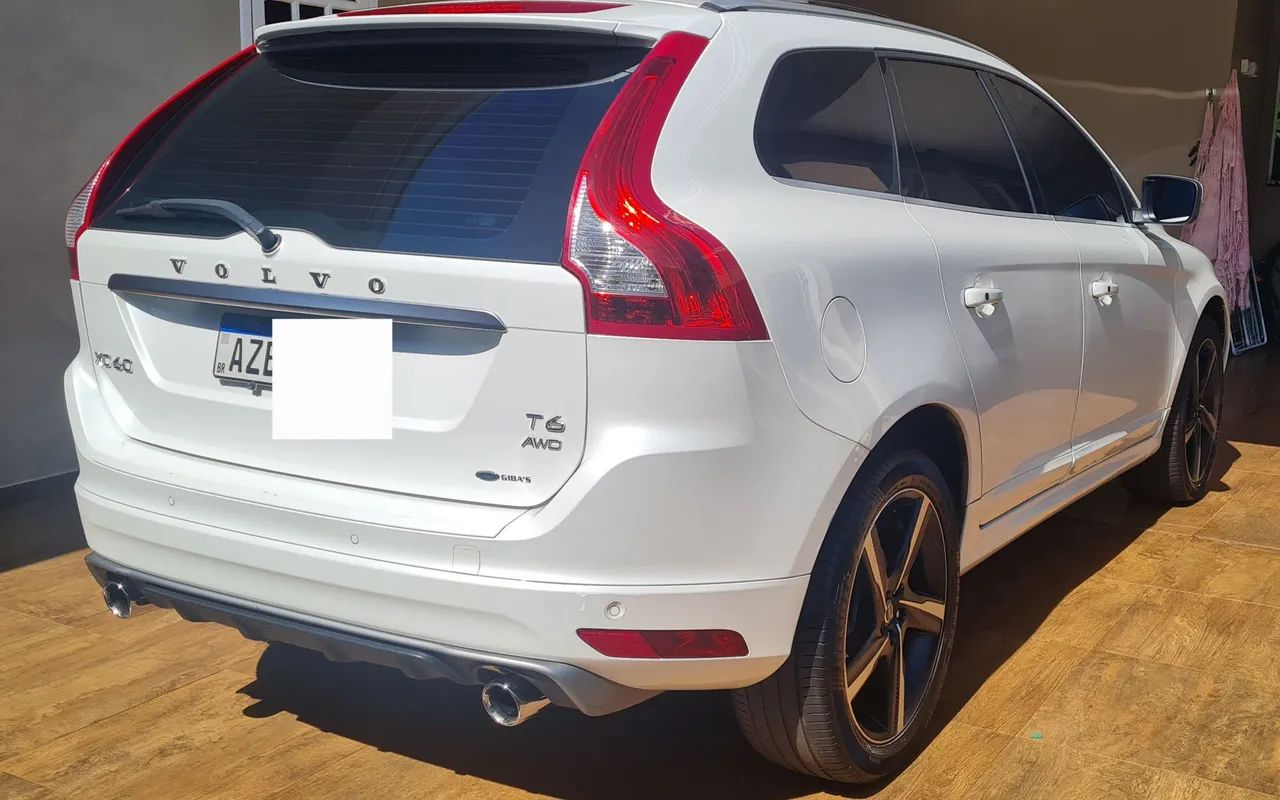 Volvo XC 60 3.0 turbo R Design 2015 - Foto 4