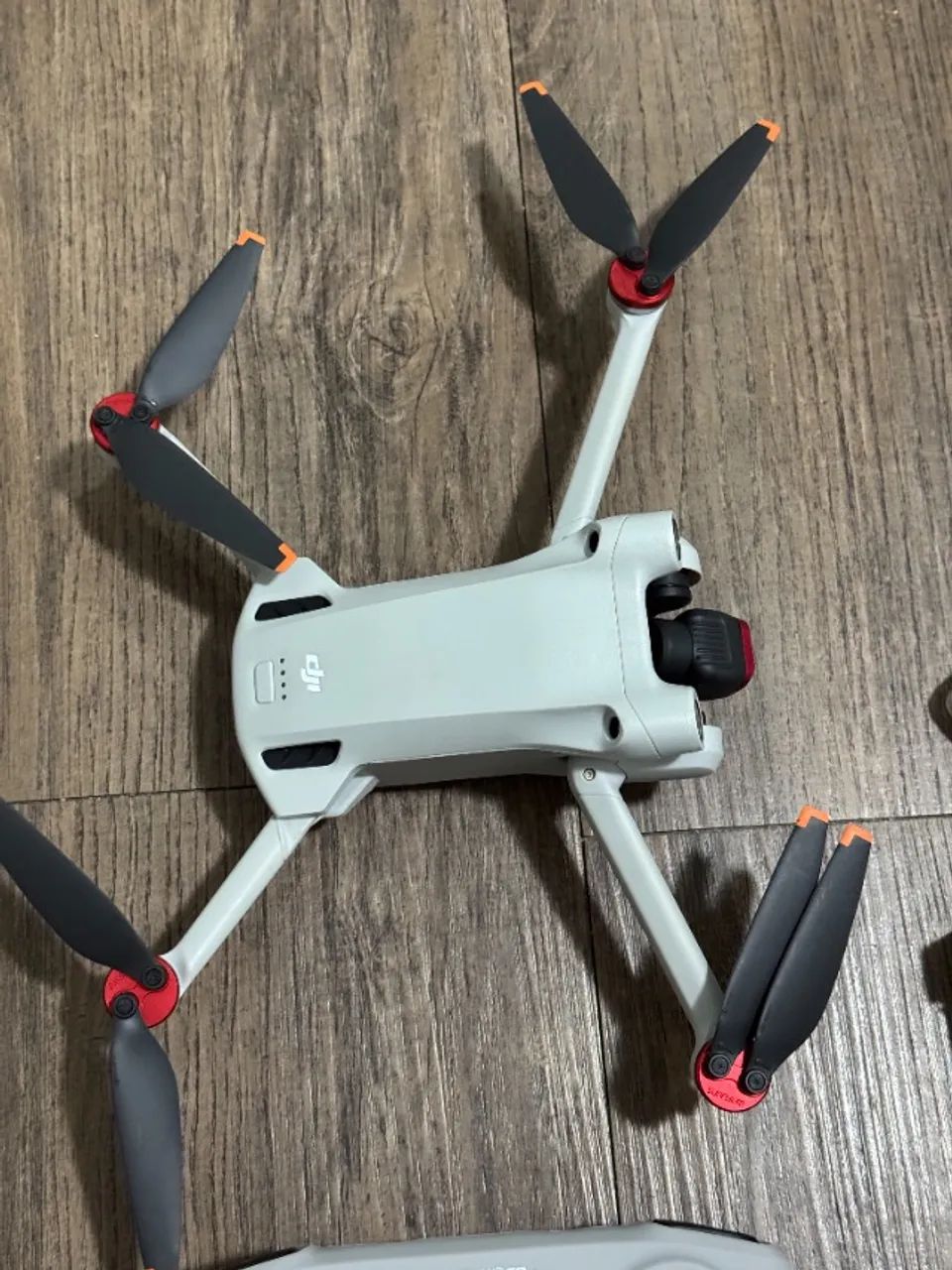 Drone DJI Mini 3 PRO + Combo Fly More + Acessórios - IMPECÁVEL - Foto 2