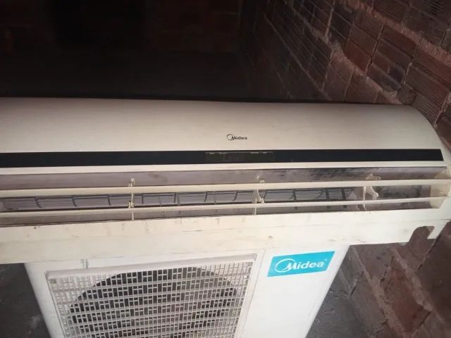Ar Condicionado 30 mil BTUs - Midea