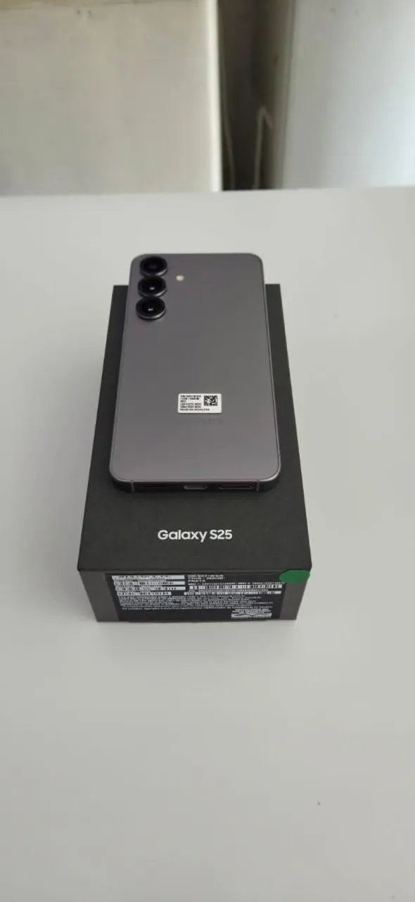 Samsung Galaxy S25 - Novo e Lacrado!