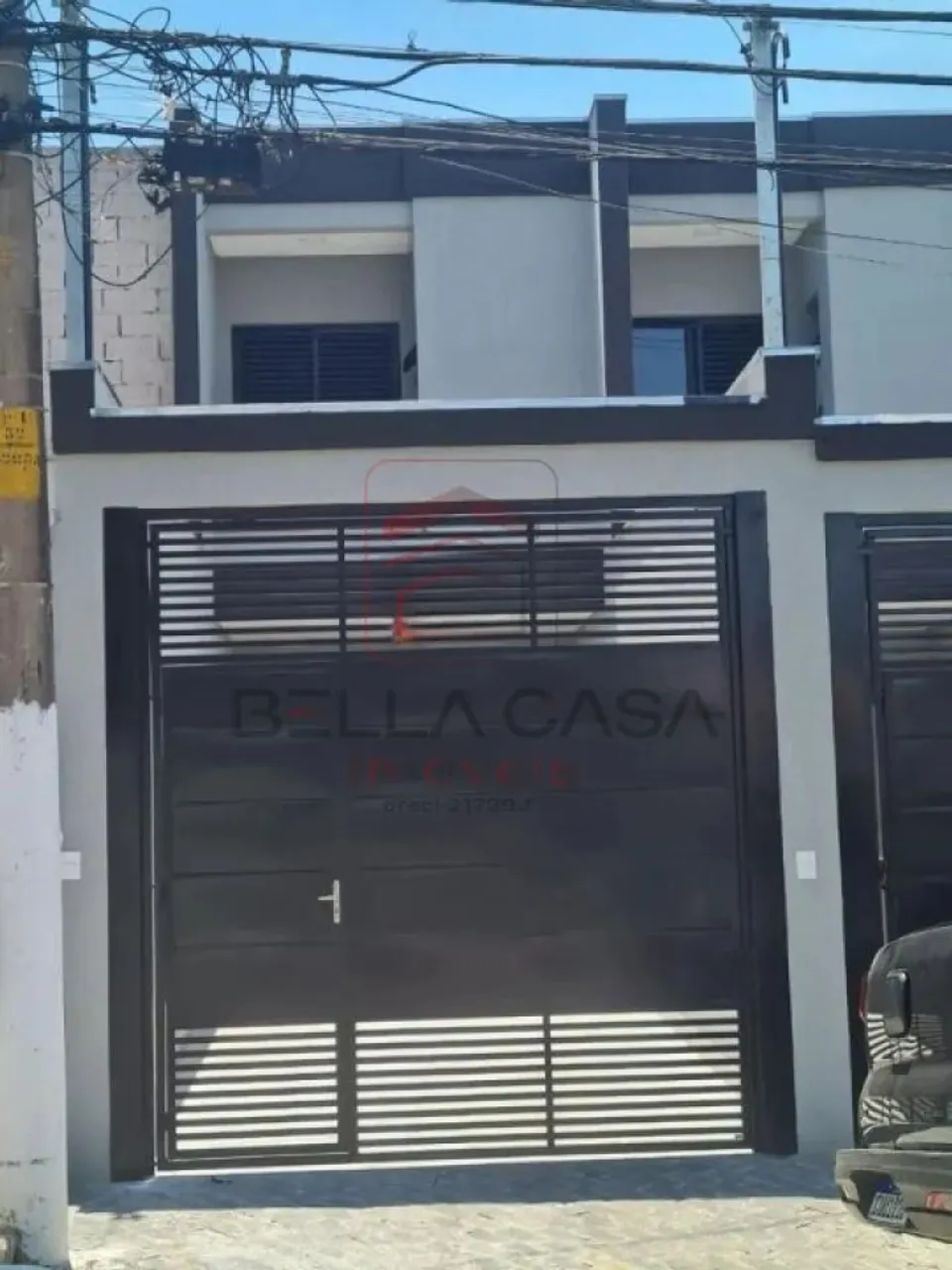 Sobrados Novos a venda - 3 dormitórios - 2 suites - 2 vagas - Quintal