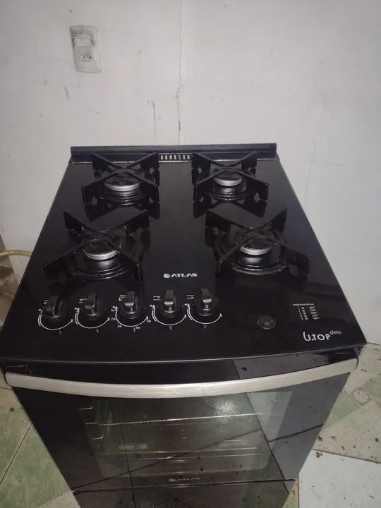 Fogão atlas 4 bocas todo de vidro até a frontal e vidro praticamente novo pra hj - Foto 2