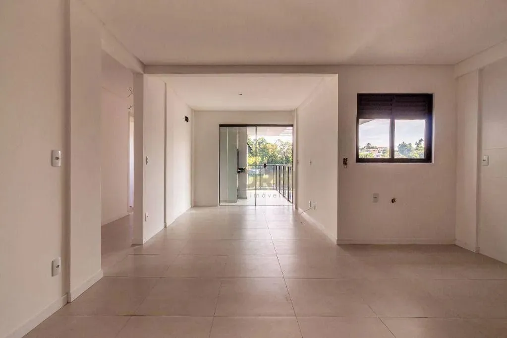 Apartamento com 3 dormitórios sendo 1 suíte à venda por R$ 596.500 - Velha - Blumenau/SC