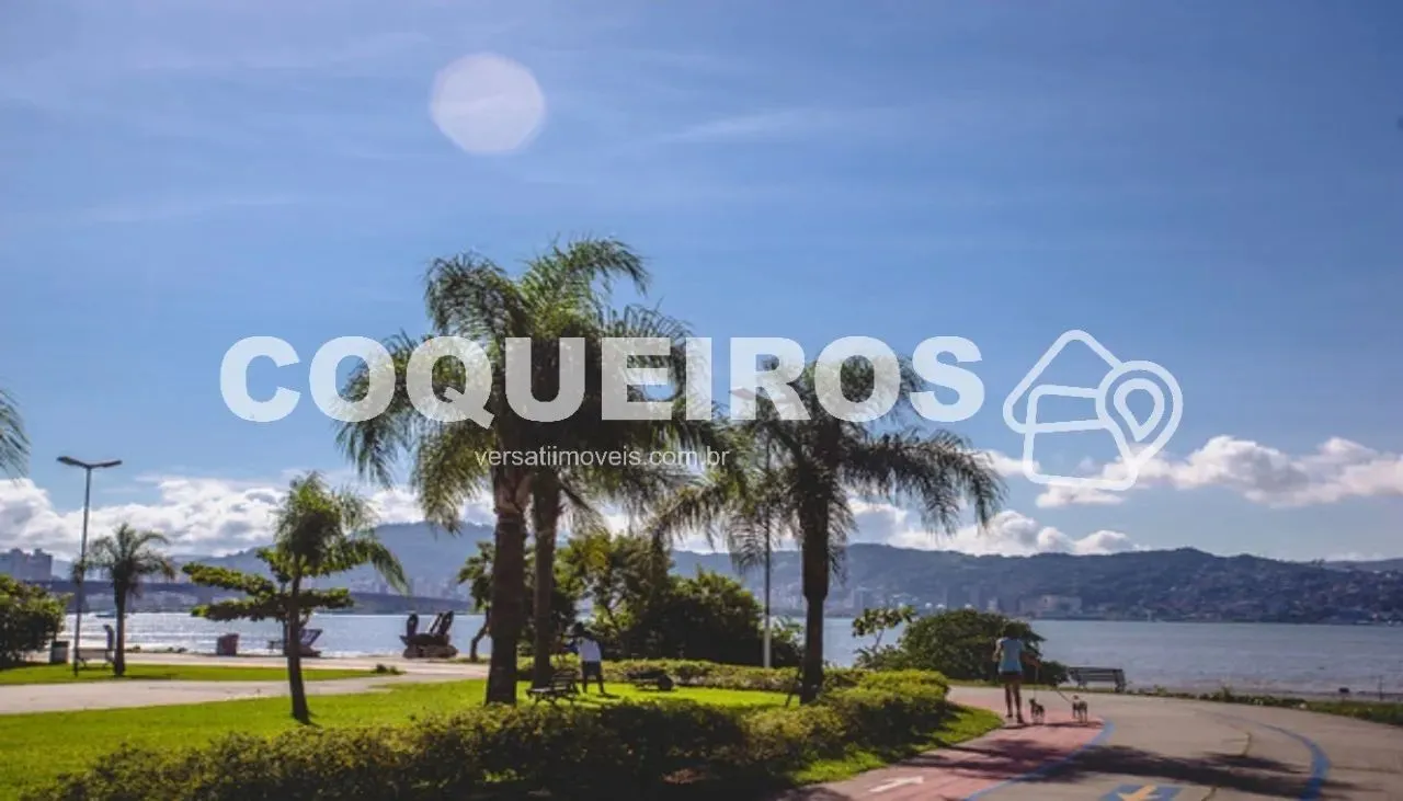 Sala em Coqueiros com 78m²