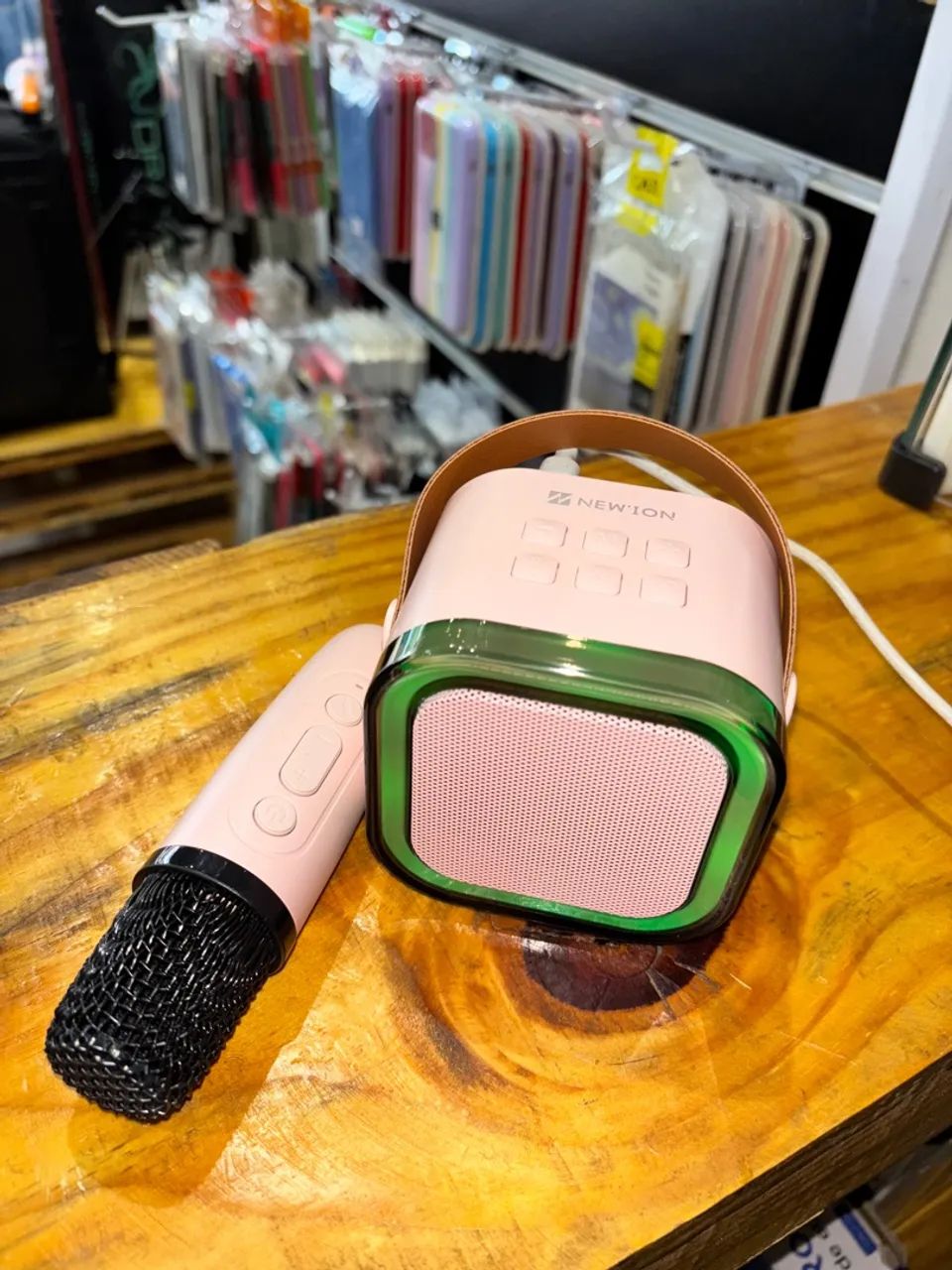 Caixa de Som Bluetooth + Karaokê 2 microfones sem fio - Foto 5