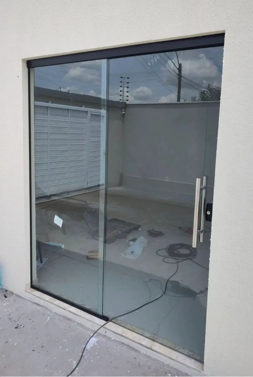Porta de Vidro Temperado Sob Medida - Elegância e Segurança para Seu Ambiente<br> - Foto 5