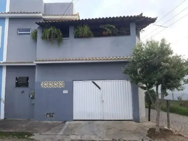 Vendo Mobilhada Duplex com 2 quart. 2 banh. 2 vag. garag.