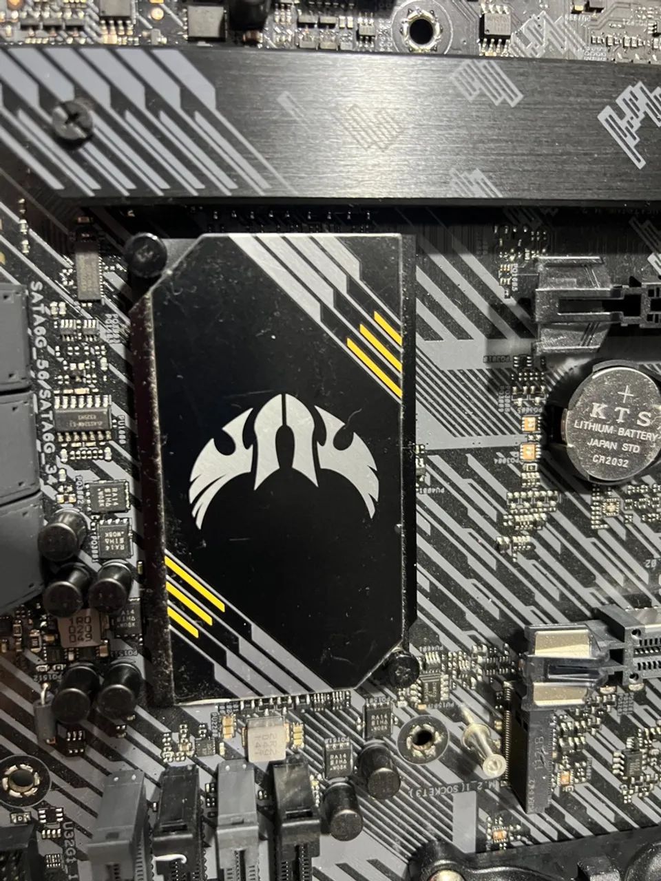 Placa-Mãe ASUS TUF GAMING B550-PLUS - Foto 3