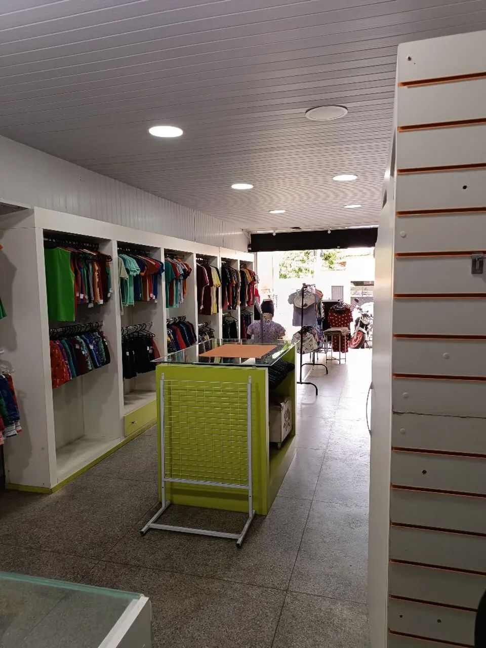PASSO PONTO COMERCIAL { PREÇO IRRISÓRIO}13 ANOS NO LOCAL ( PREÇO JUSTO)QUEM CHAMA URGENTE  - Foto 2
