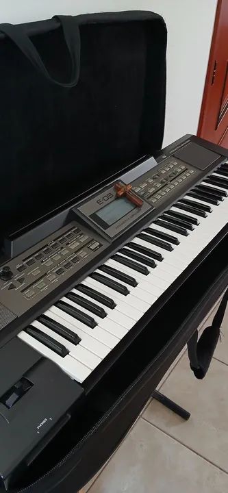 Teclado Musical E-09