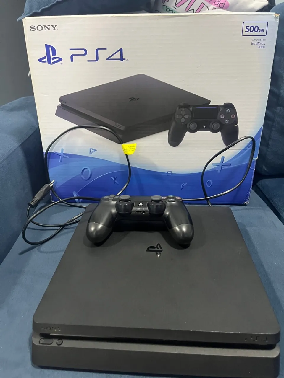 PlayStation 4 (PS4) Slim, 500GB - em perfeito estado! / OLHE A DESCRIÇÃO!!!!