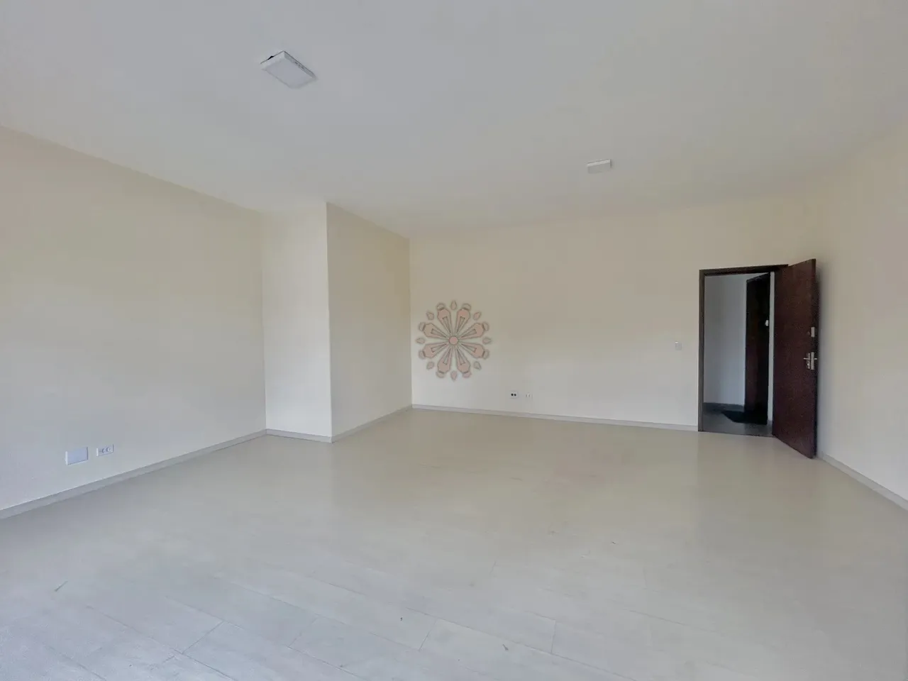 SALA COMERCIAL EM SANTA FELICIDADE