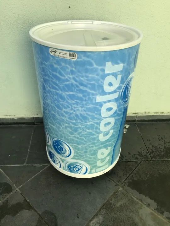 Cooler com rodízio para cerveja 