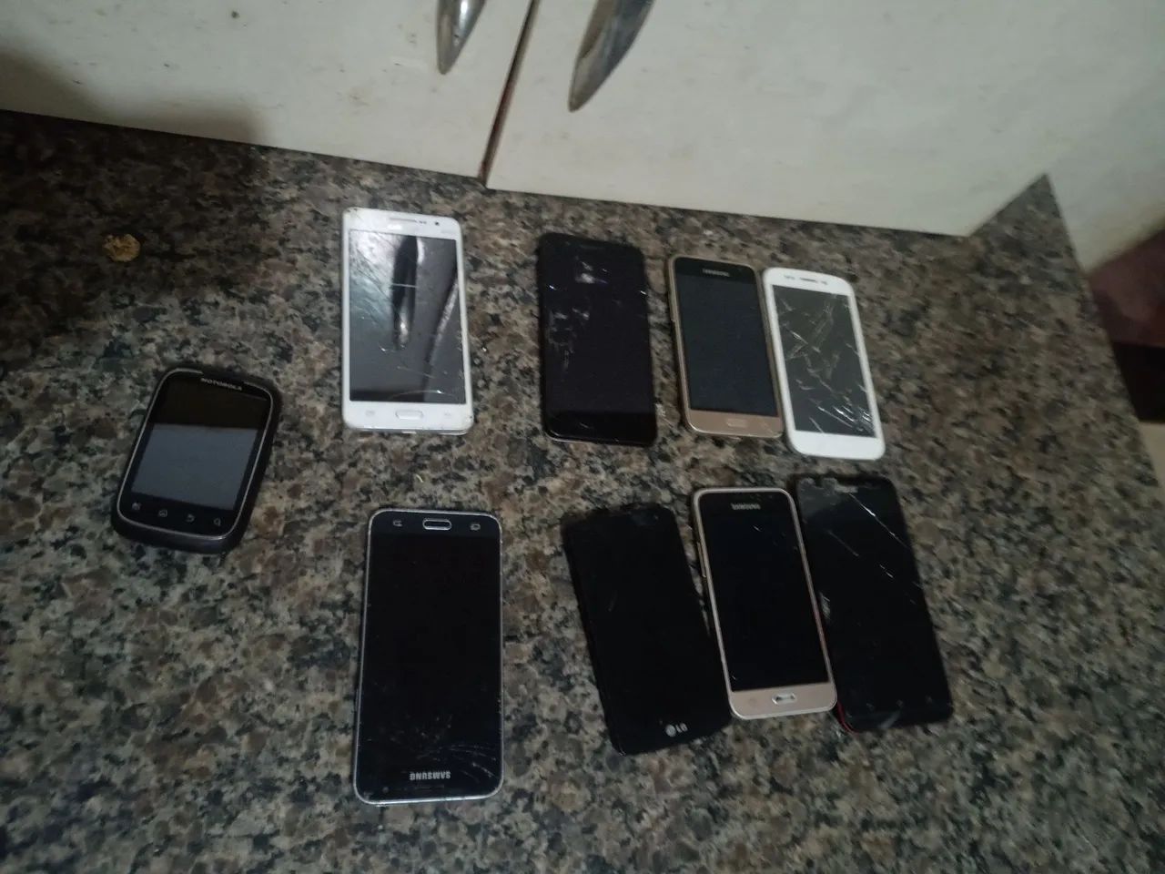 Lote 15 aparelhos pra peças ou conserto