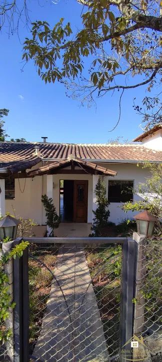 Casa em Condomínio Fechado