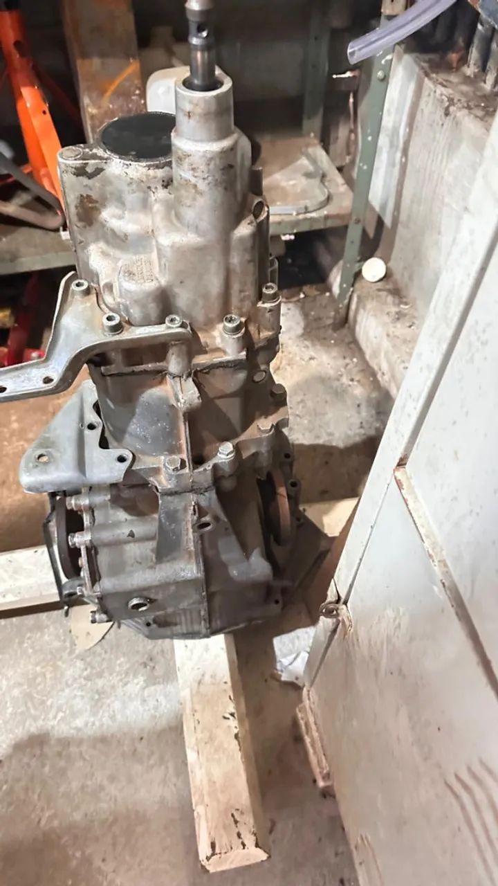 Vendo caixa de câmbio original Volkswagem-VW, CHT, linha quadrada (Gol, Saveiro, Parati, V - Foto 2