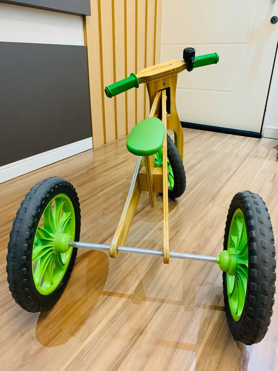 Bicicleta triciclo infantil - Foto 3