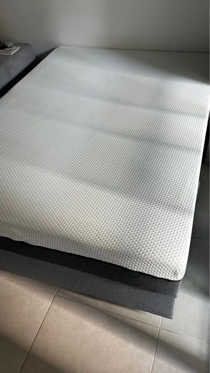 Cama Box de Casal Seminova Marca Emma