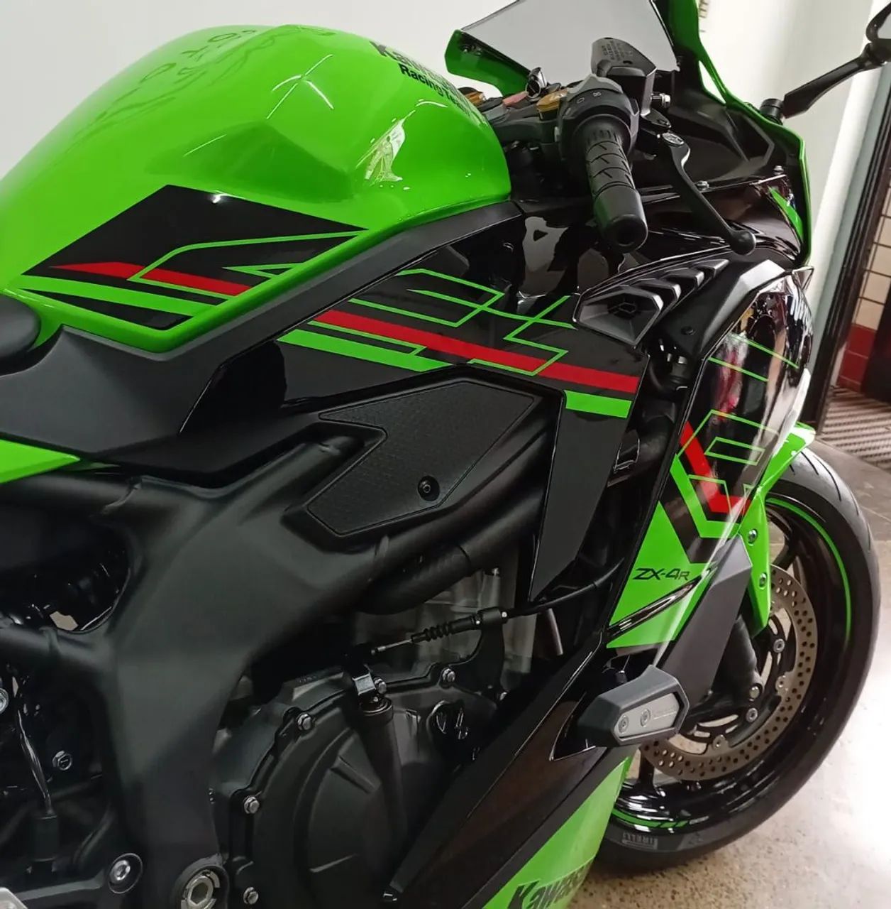KAWASAKI NINJA ZX-4R 2024 - 1396154695 | OLX