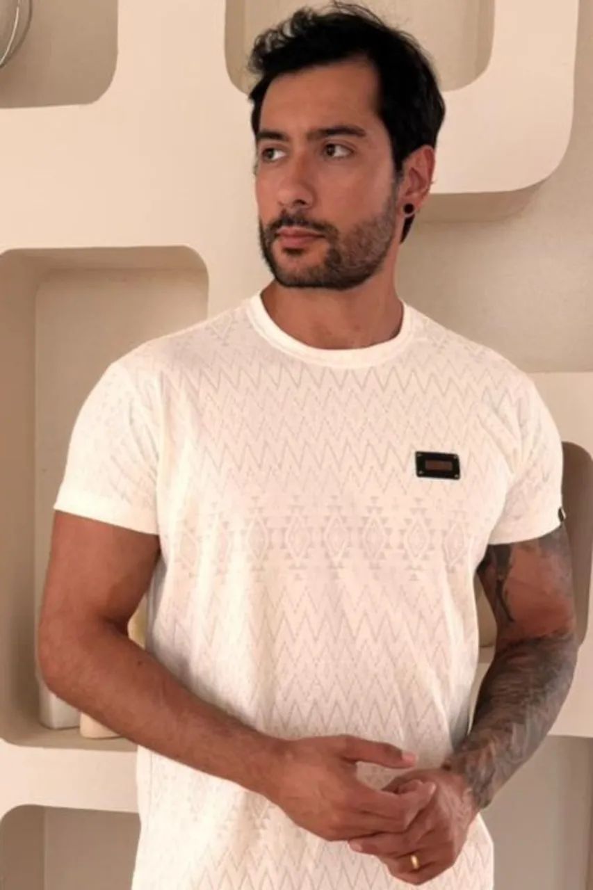Camiseta Tribu Texturizada - Foto 2