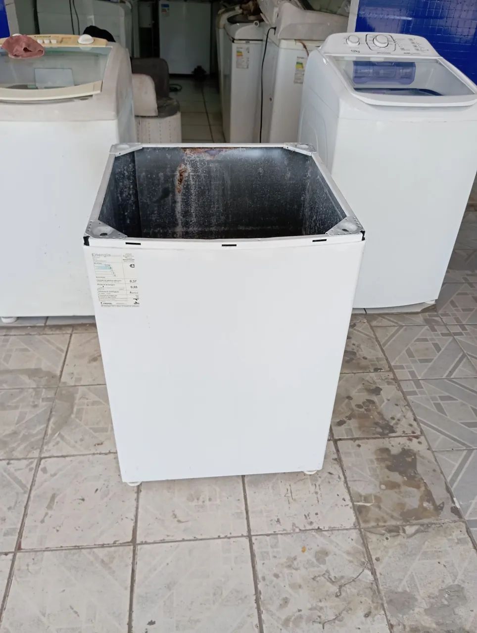 GABINETE DE MÁQUINAS DE LAVAR 