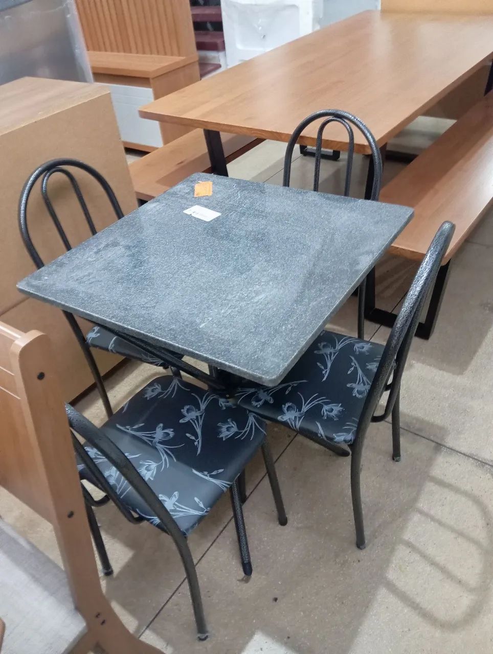 Mesa nova em oferta 