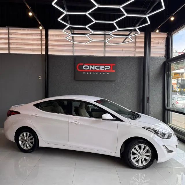 Hyundai Elantra 2015